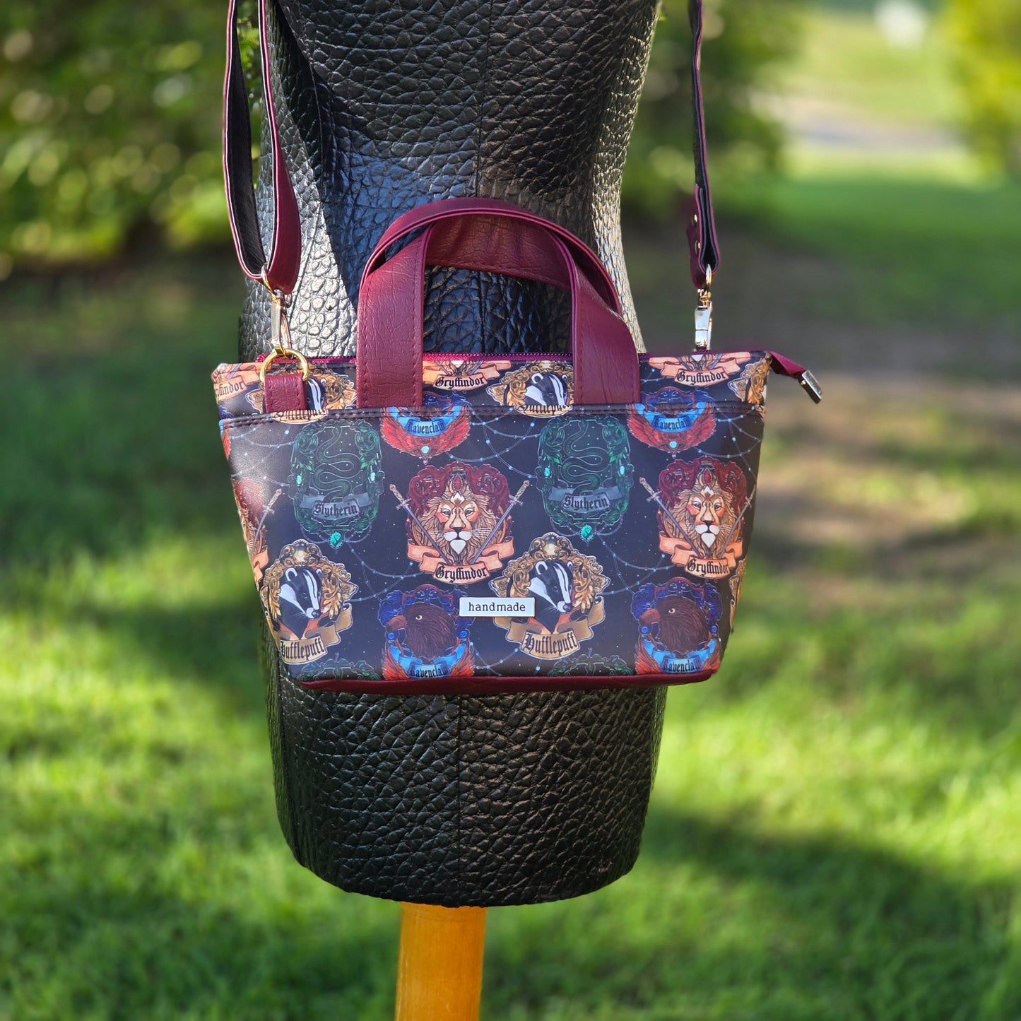 Hogwarts Crests Totini Bag
