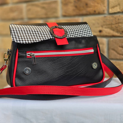 JUANITA - Houndstooth Classic Red and Black